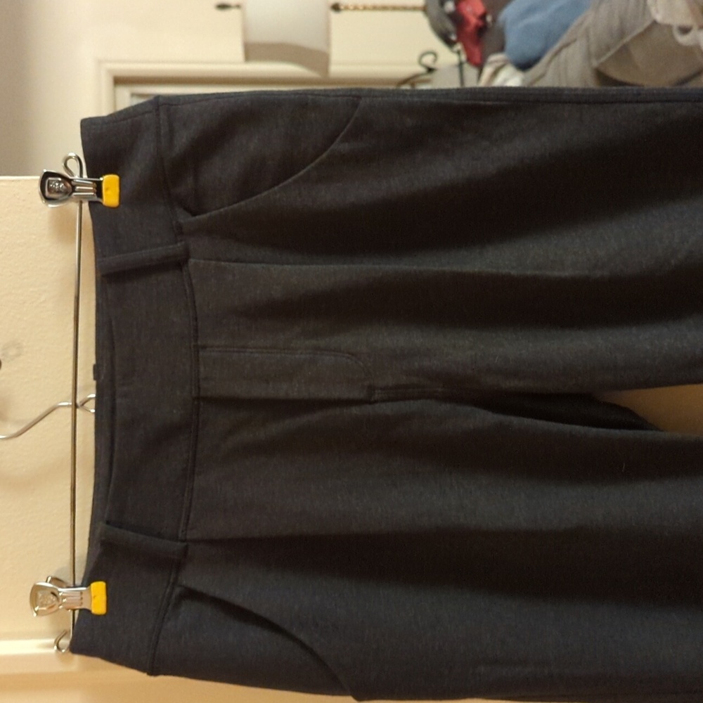 Lululemon pants - Picture 2 of 5